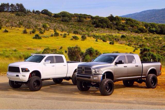 how to jack up a lifted truck